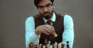 A decisão mais difícil da liderança “demitir”. E o despreparo que ninguém assume